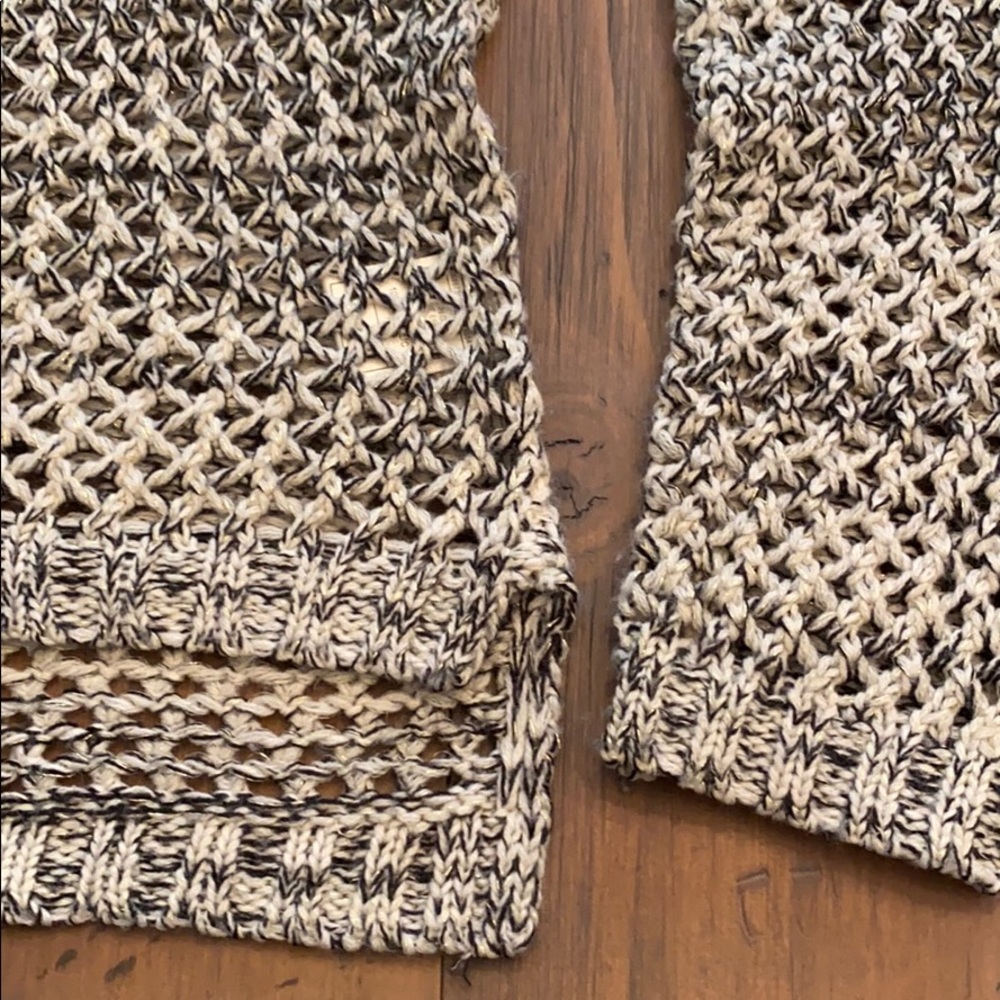 Jack Sweater Size XS Open Weave Long Sleeve Spring front crop - Picture 6 of 6